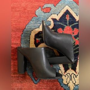 Forever 21 black heeled mules